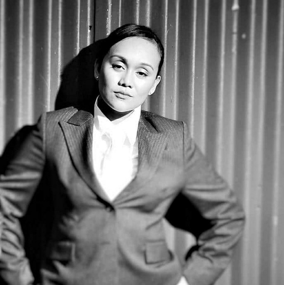 Meet your Posher, Sharon - Picture 1 of 1